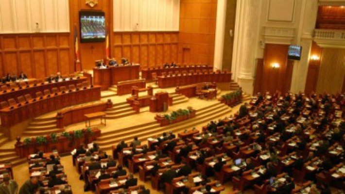 Războiul din Ucraina se mută în Parlamentul României. Deputat şi senator, viziuni diferite pentru românii bucovineni
